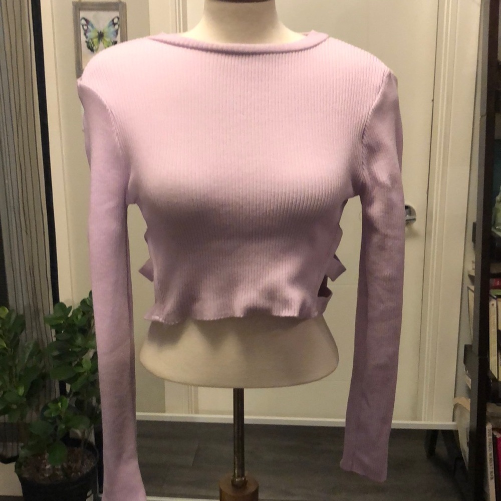 Baby pink side cut crop top